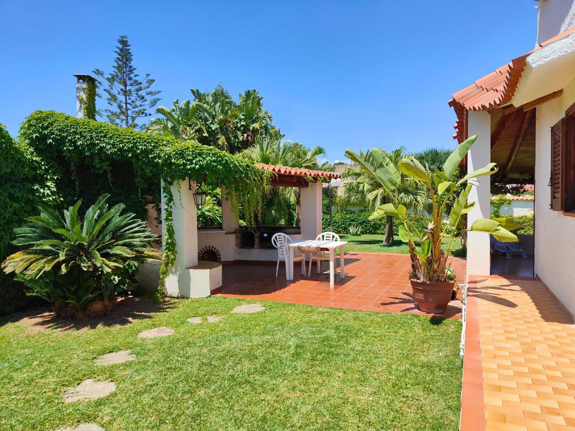 Villa Alfonsa, Fontane Bianche, Siracusa, Private Pool, 10Min From The Beach المظهر الخارجي الصورة