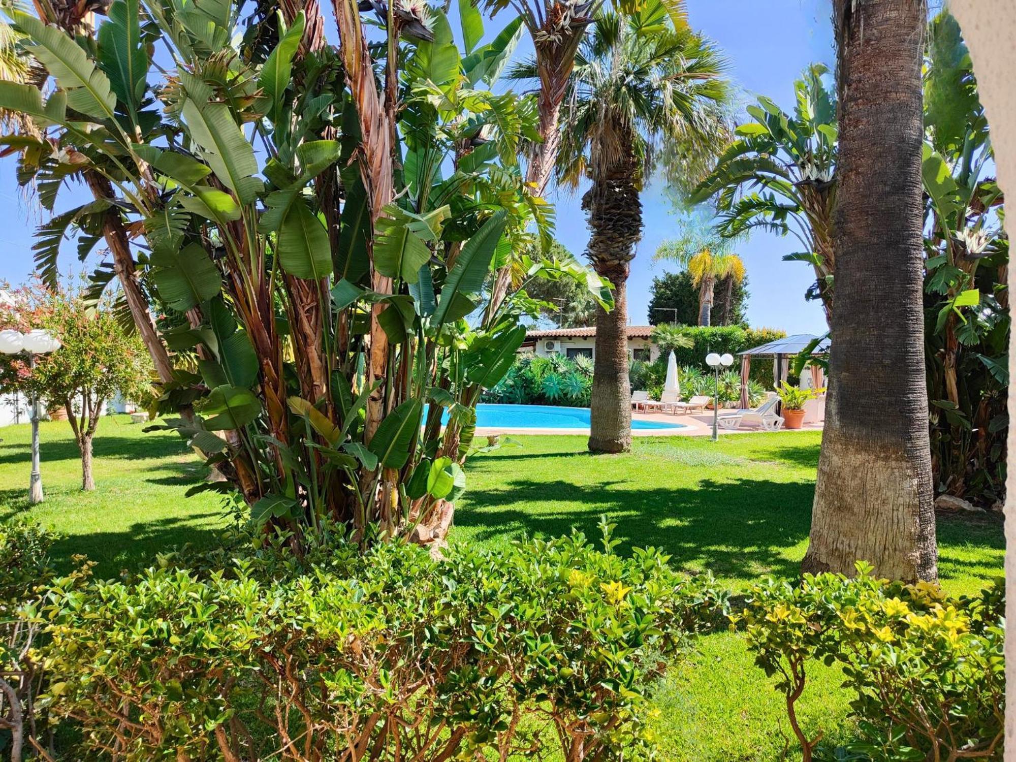 Villa Alfonsa, Fontane Bianche, Siracusa, Private Pool, 10Min From The Beach المظهر الخارجي الصورة